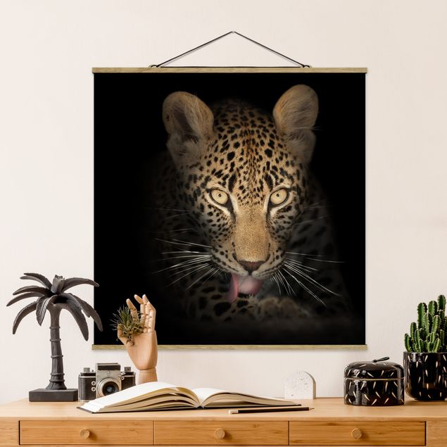 Fabric print with poster hangers - Resting Leopard