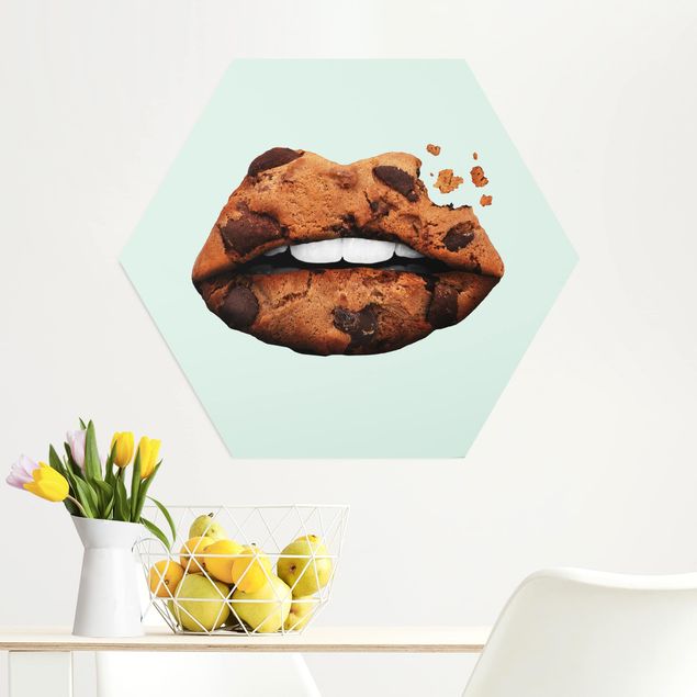 Alu-Dibond hexagon - Lips With Biscuit