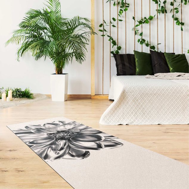 contemporary rugs Dahlia Flower Silver Metallic