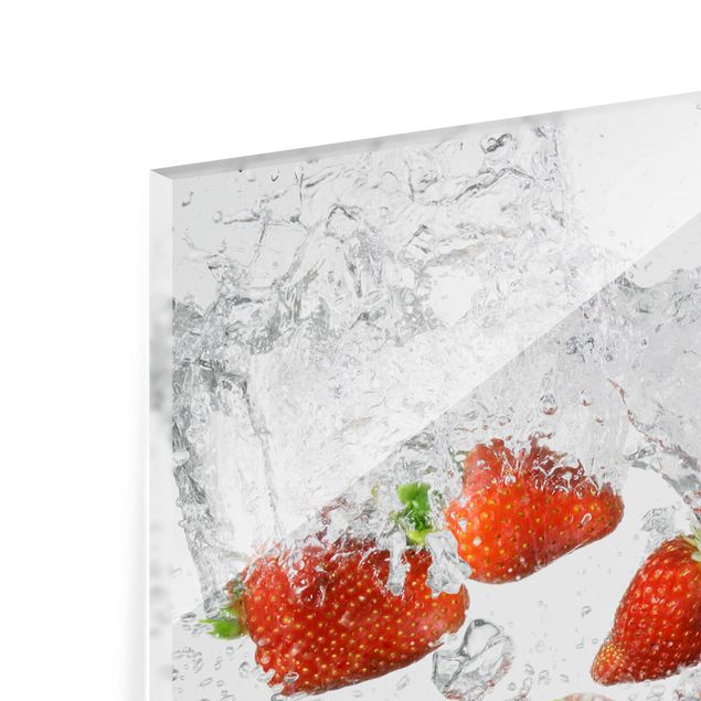 Splashback - Fresh Strawberries In Water