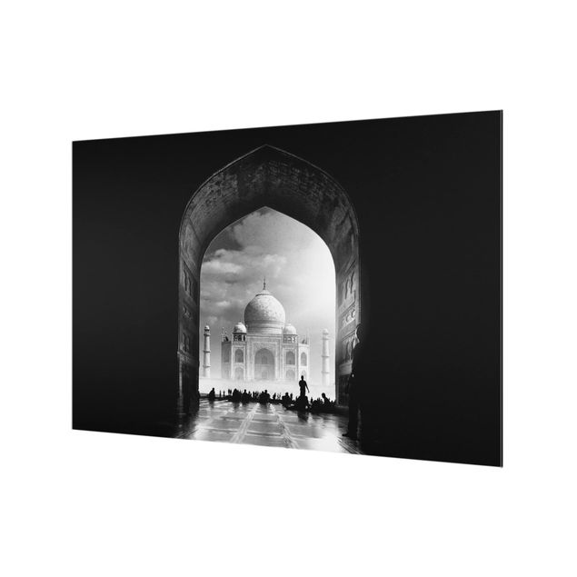 Splashback - The Gateway To The Taj Mahal