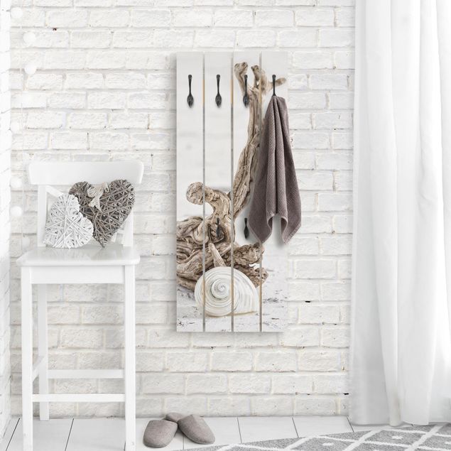 Coat rack - White Snail Shell And Root Wood