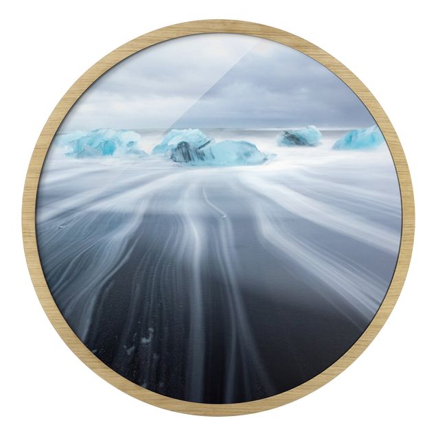 Circular framed print - Frozen Landscape