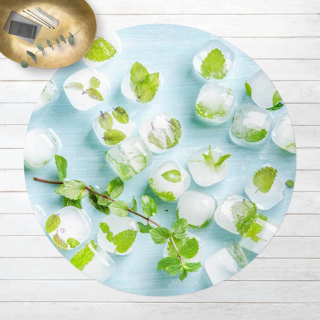 outdoor mat Ice Cubes With Mint Leaves