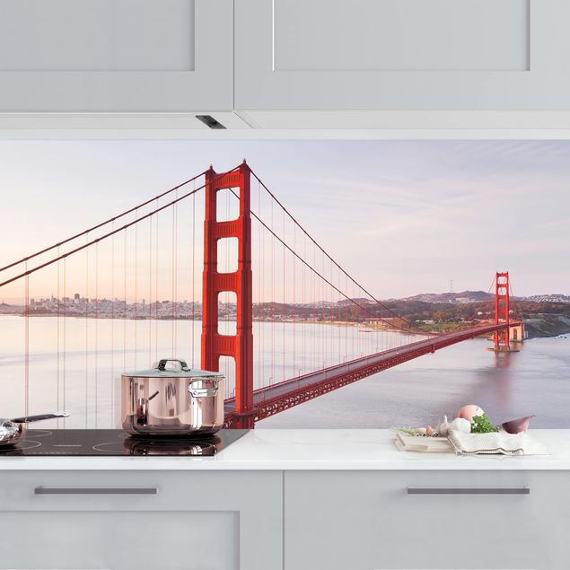 Splashback architecture and skylines Golden Gate Bridge In San Francisco