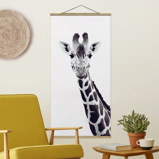 Fabric print with poster hangers - Giraffe Portrait In Black And White - Portrait format 1:2
