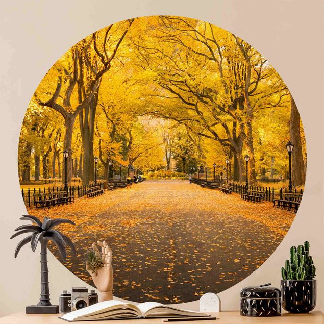 Self-adhesive round wallpaper - Autumn In Central Park