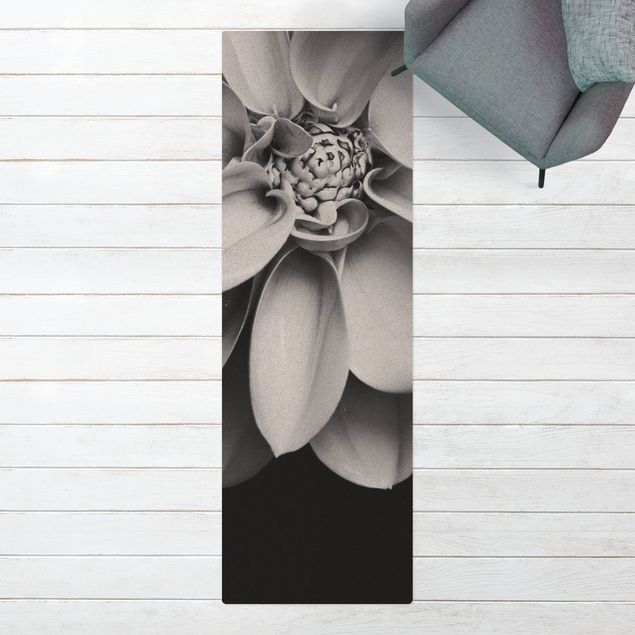 Runner rugs In The Heart Of A Dahlia Black And White