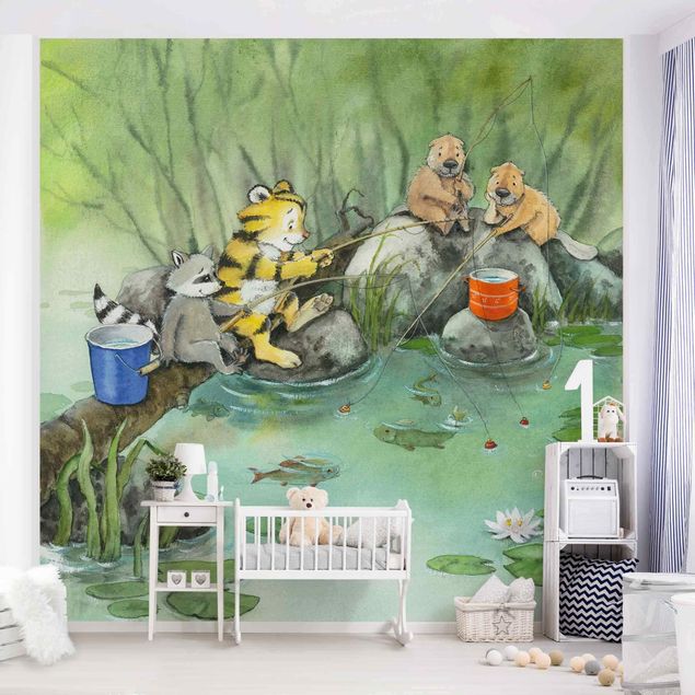 Wallpaper - Little Tiger - Fishing