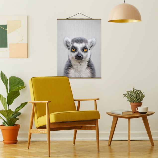 Fabric print with poster hangers - Lemur Ludwig - Portrait format 3:4