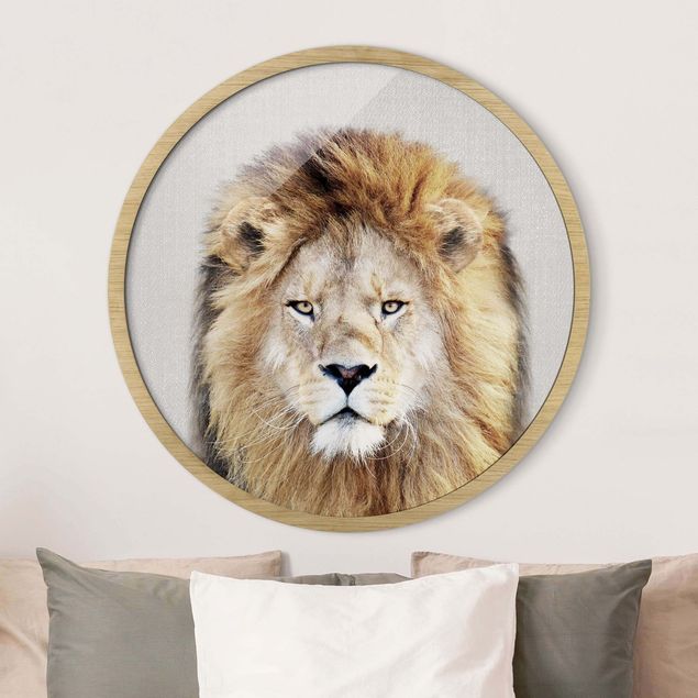 Framed prints round Lion Linus
