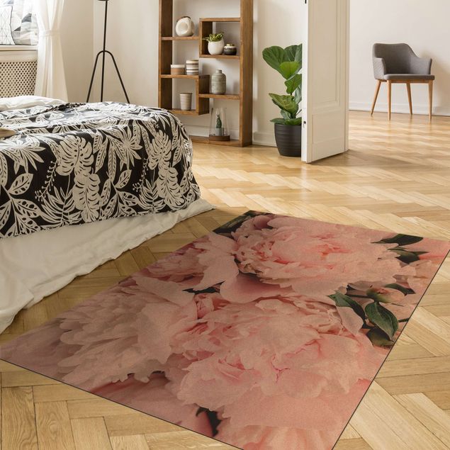 nature inspired rugs Peonies Light Pink