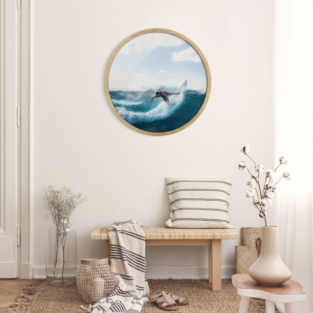 Circular framed print - Catch The Wave