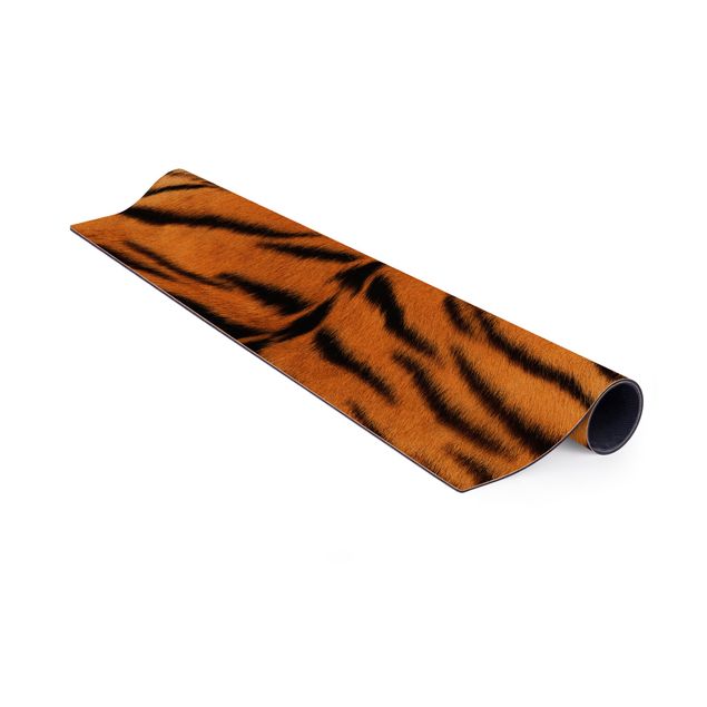 Brown rugs Tiger Skiin