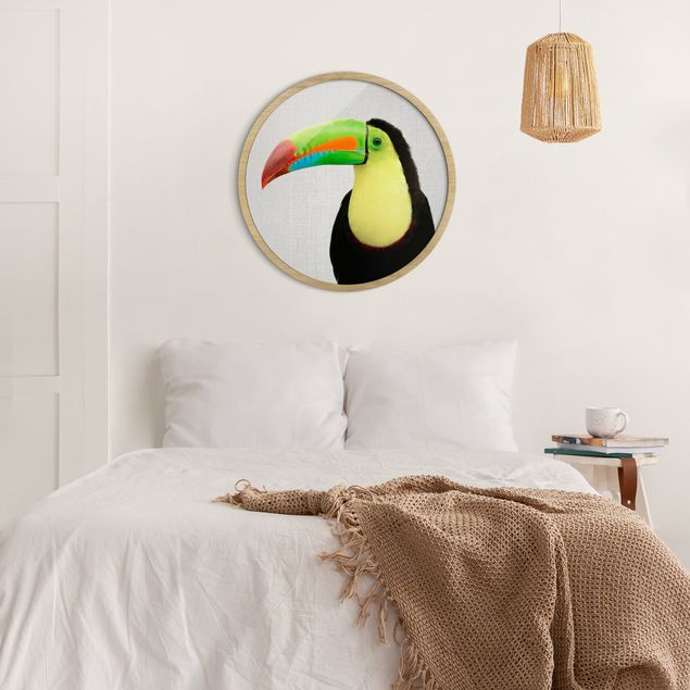 Circular framed print - Toucan Torben