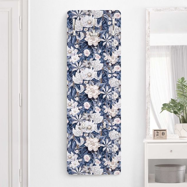 Coat rack modern - White Flowers In Front Of Blue