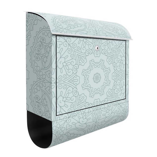 Letterbox - Jagged Mandala Flower With Star In Turquoise
